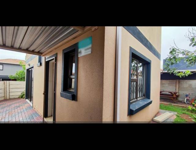 3 BEDROOM HOUSE FOR SALE IN ALRODE SOUTH